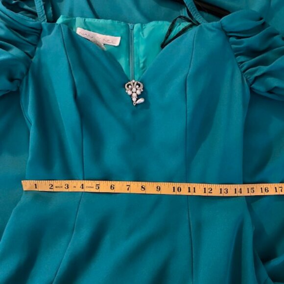 Nancy Neil Women's Teal Gown: Size 8 - Picture 10 of 16